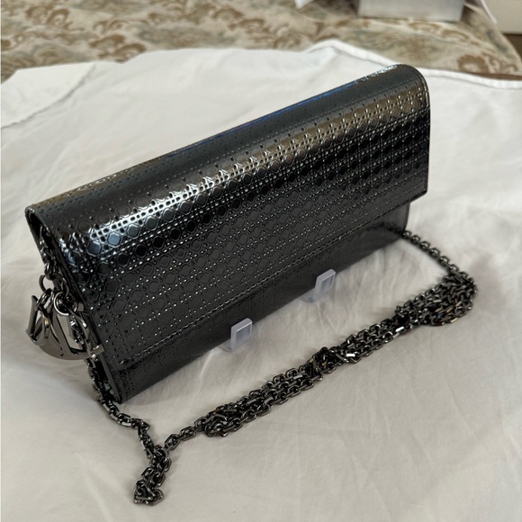 Christian Dior Micro-Cannage Lady Dior Croisiere Wallet On Chain - Picture 8 of 10